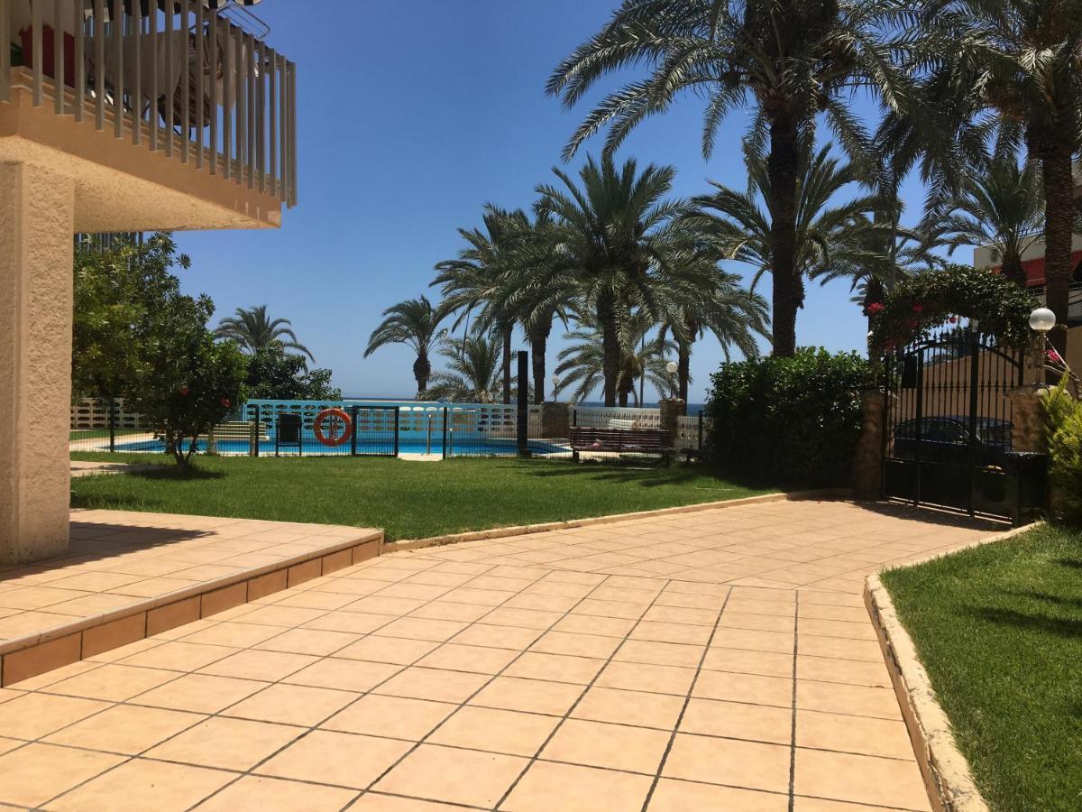 Apartamento Con Vistas Al Mar. Primera Linea De Playa. Aguadulce  Exterior photo